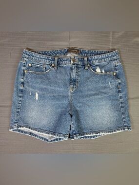 Torrid Denim Shorts Size 16 Blue Distressed Raw Hem Plus Size High Rise